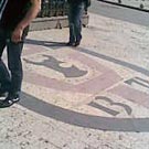 Primena amblema Kruševca na Trgu kosovskih junaka u Kruševcu